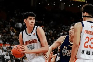 易倍体育登录入口-徐昕收到NBA试训+夏联邀请，同时官宣入国家队短训营，如何决策？